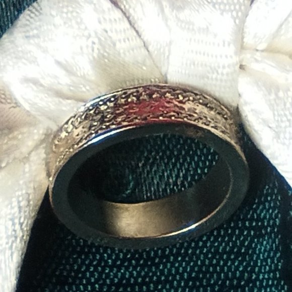 Two Tone Wide Band - Picture 6 of 6